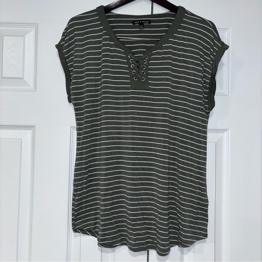 Cable & Gauge Striped Olive Green Lace-Up Women's Short Sleeve Top Large